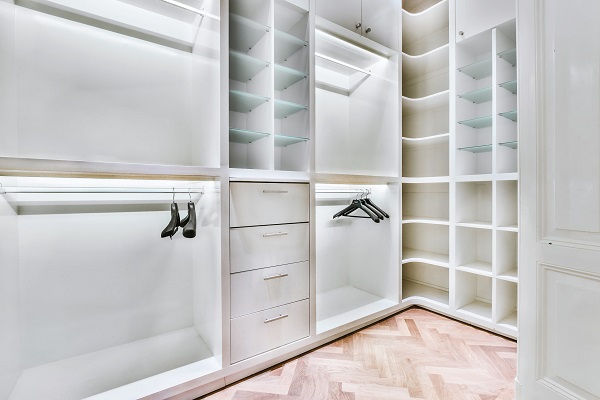 Wardrobe Closets with Drawers