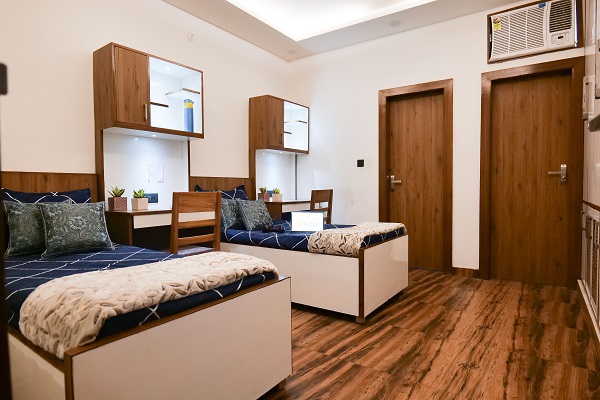 Girls Pg near Amity University Noida