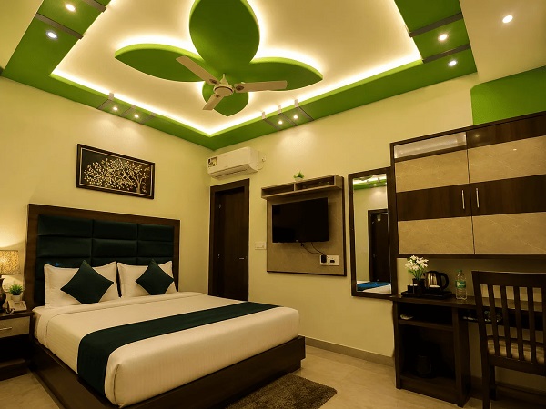 Hotel Room Booking in Mathura